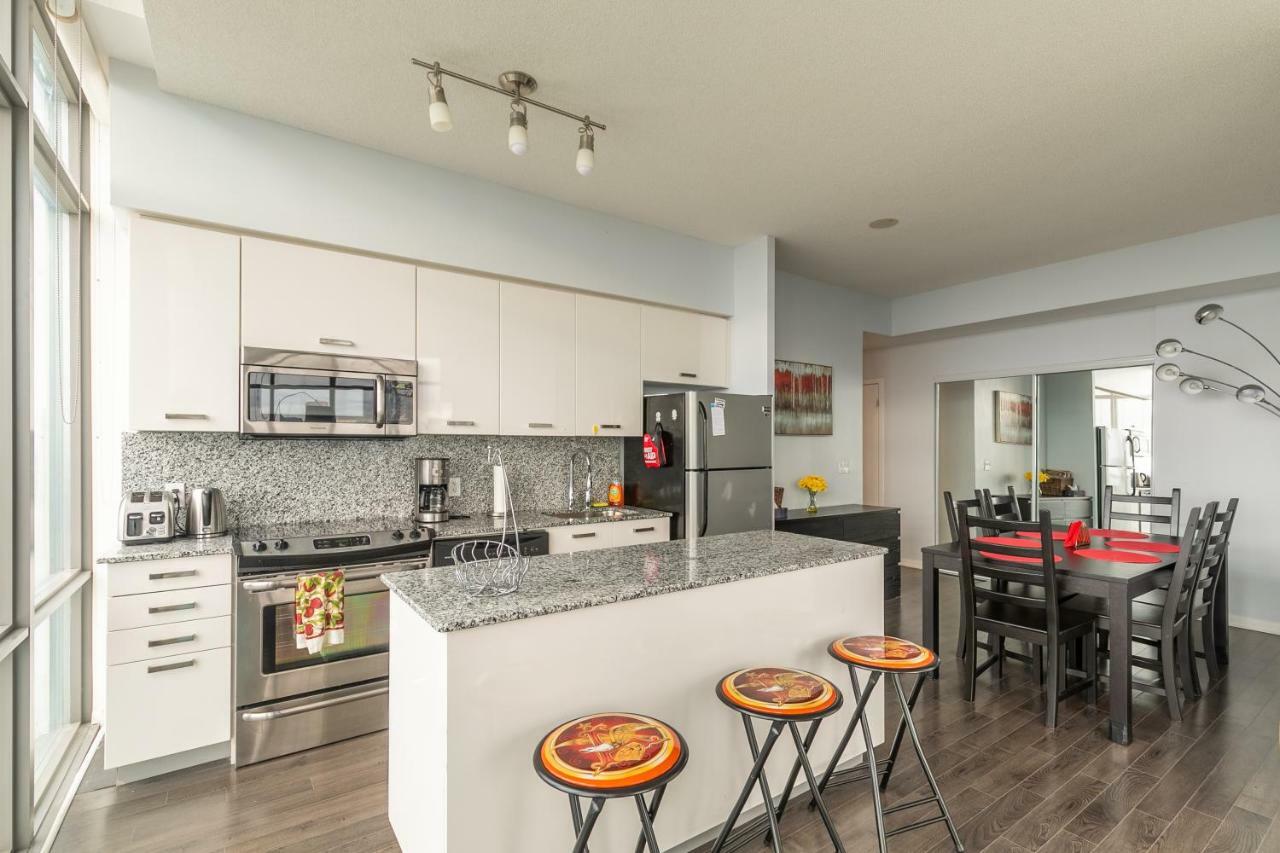 Unbelievable Penthouse View With 3 Bedrooms Toronto Eksteriør billede